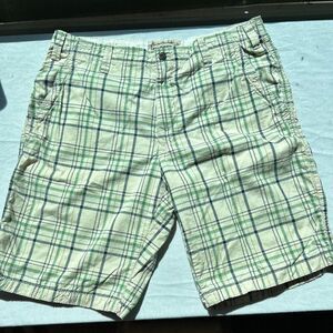 Express Mens Size 36 Bermuda Shorts White Plaid Cotton    GS